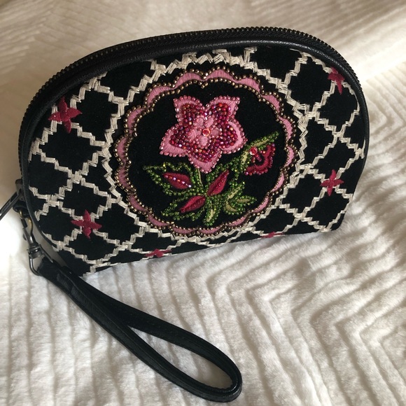 Isabella Fiore Handbags - Vintage 90’s Isabella Fiore Floral Leather Baby Dome Wristlet Clutch Makeup Bag